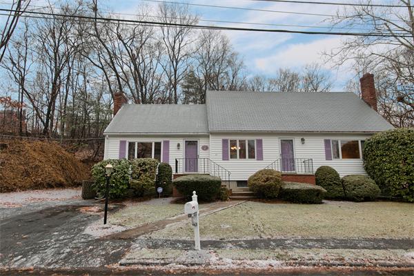 17 Crescent Road Woburn, MA 01801 - Photo 2 of 29 Gallery Image 2