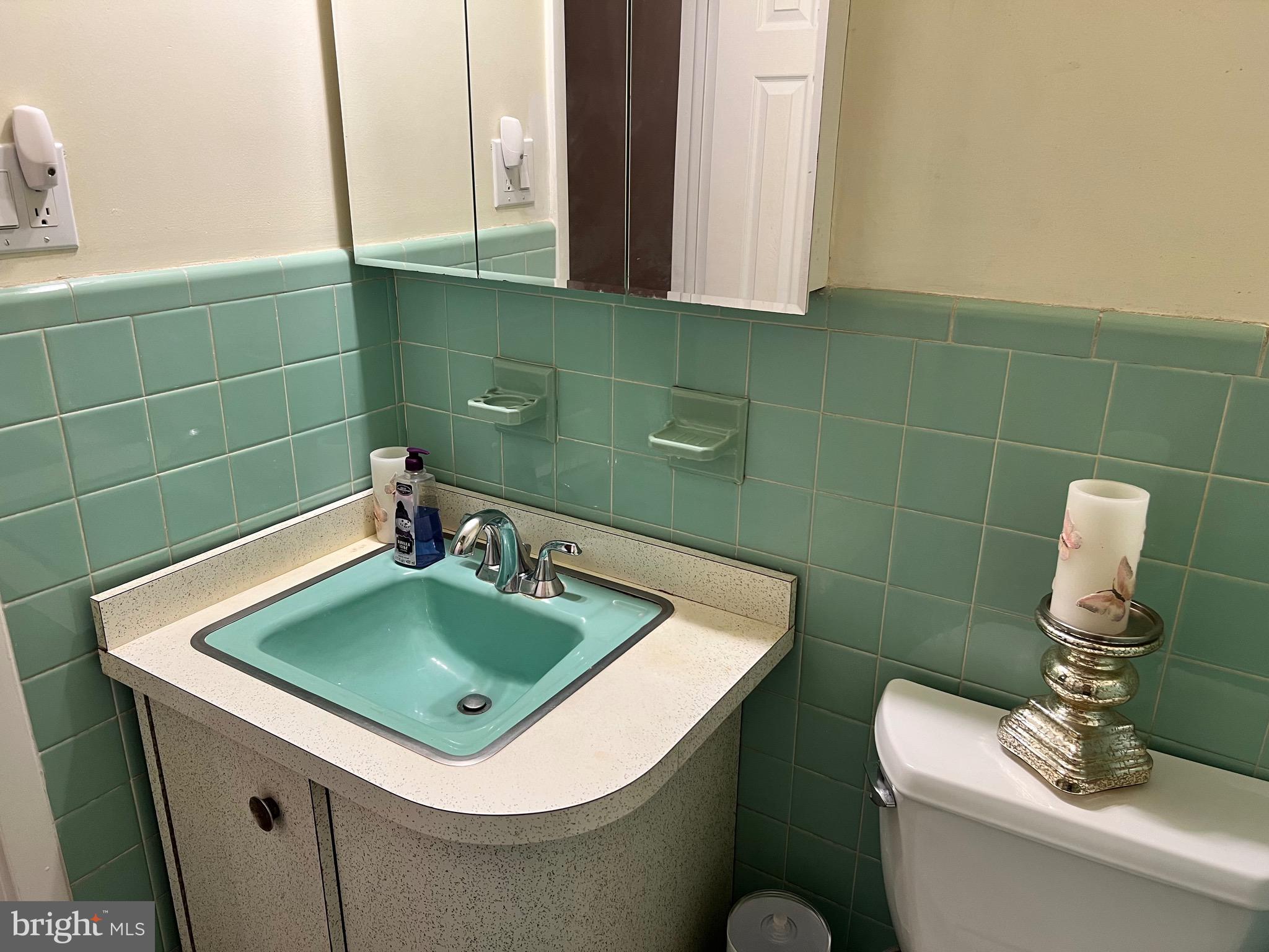 9046 Cloverly Road Philadelphia, PA 19136 - Photo 12 of 16 Gallery Image 12