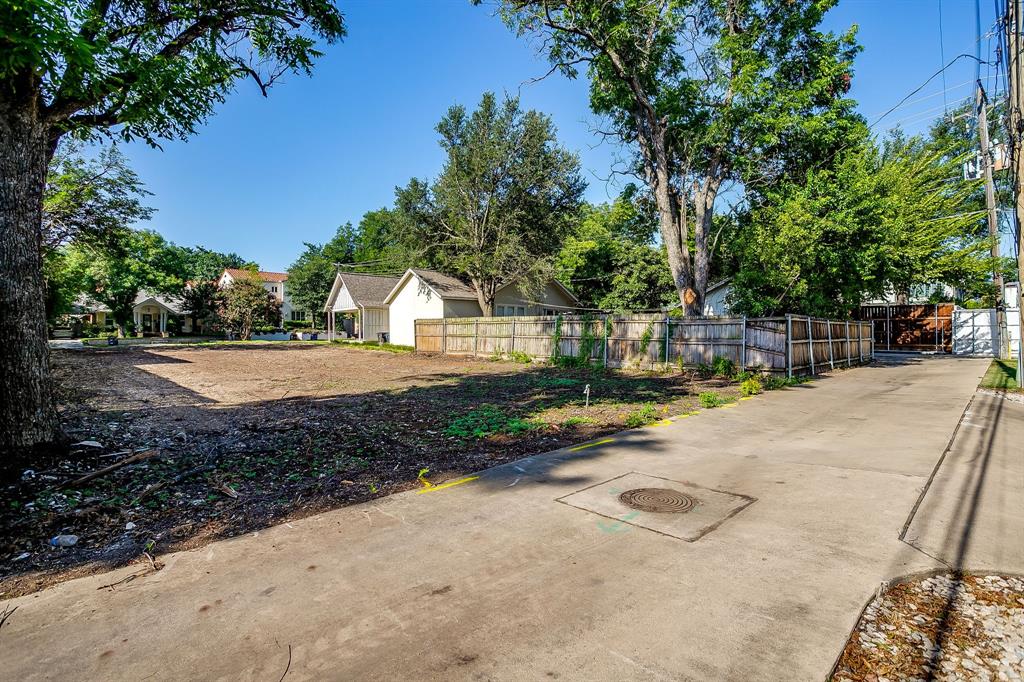 4120 Mattison Avenue Fort Worth, TX 76107 - Photo 16 of 20 a view of a yard with plants and trees