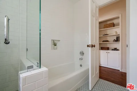 $1,399,000 | 2024 North Hoover Street, Los Angeles, CA 90027