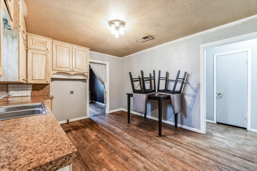 1307 Ave D Abernathy, TX 79311 - Photo 2 of 21 Photo 2