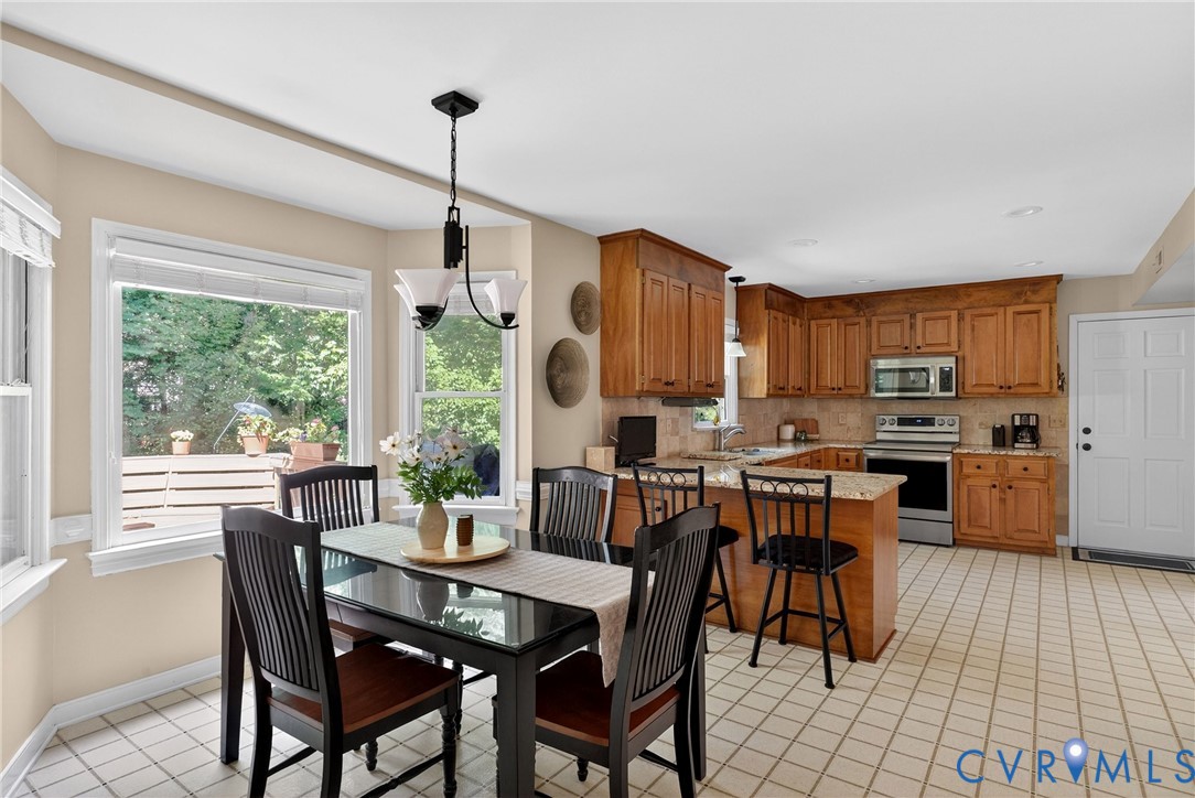 5404 Rock Harbour Road Midlothian, VA 23112 - Photo 2 of 69 Spacious with Granite counters and SS appliances