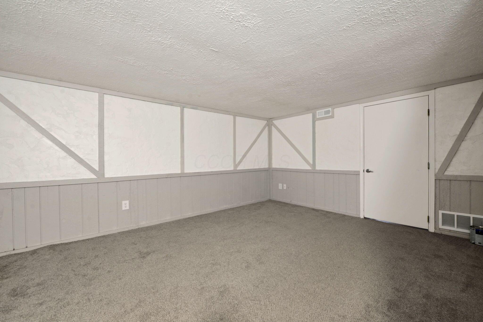 1221 Bethel Road Columbus, OH 43220 - Photo 22 of 28 20-web-or-mls-1221-bethel-rd