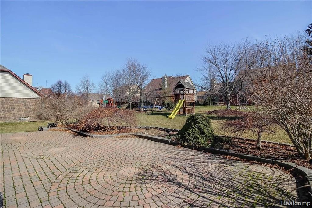 3079 Lexham Lane Rochester Hills, MI 48309 - Photo 34 of 37