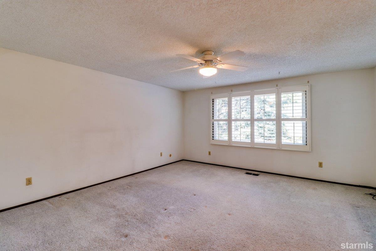 1765 Stardust Street Reno, NV 89503 - Photo 29 of 35