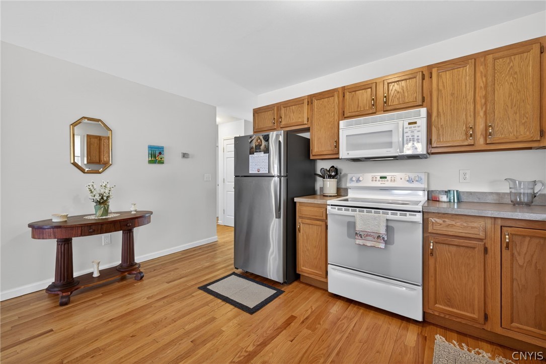 183 Timber Wolf Circle Geddes, NY 13209 - Photo 10 of 38