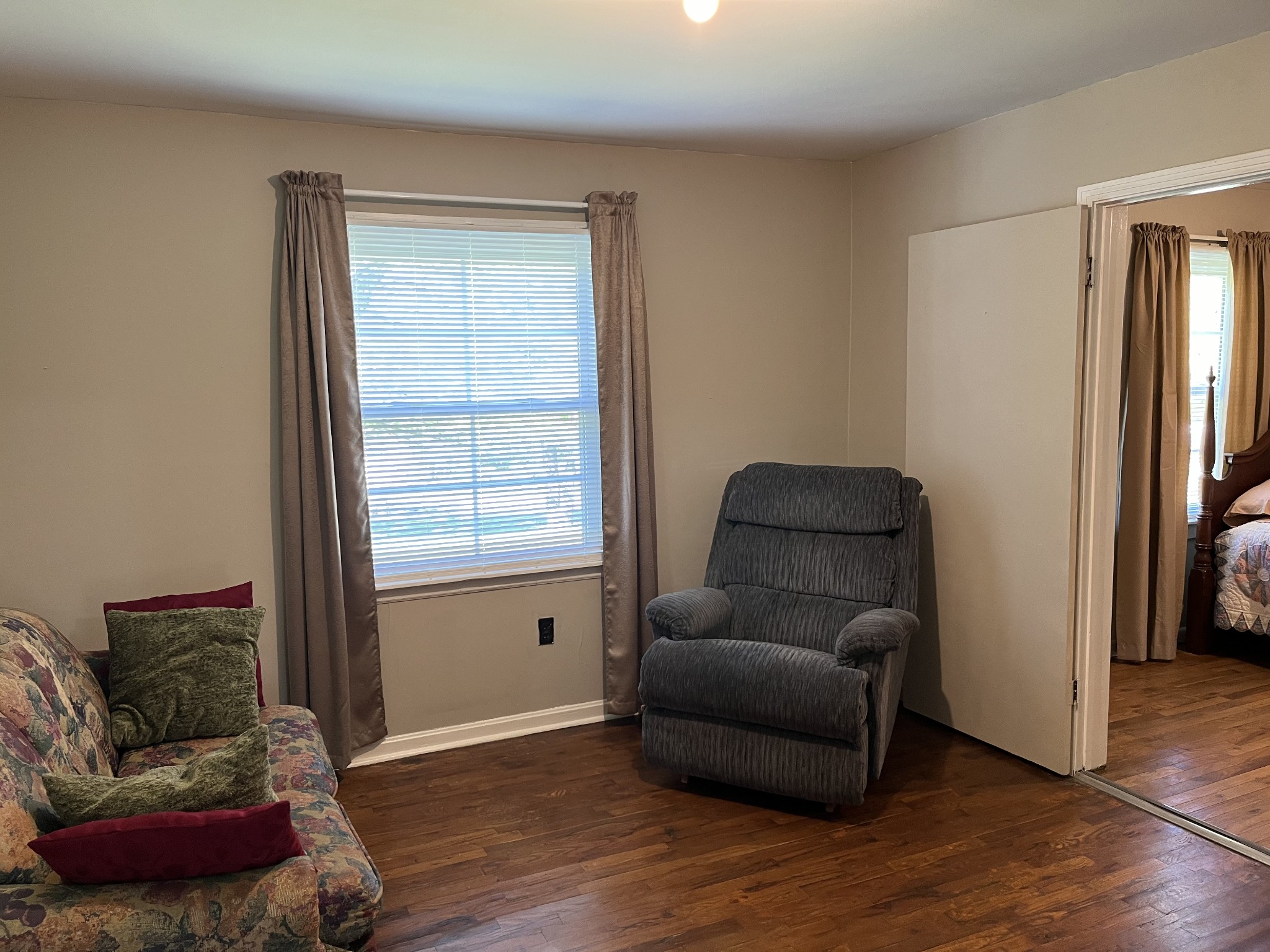 1716 New Hope Road Joelton, TN 37080 - Photo 12 of 23 a living room with furniture and a window