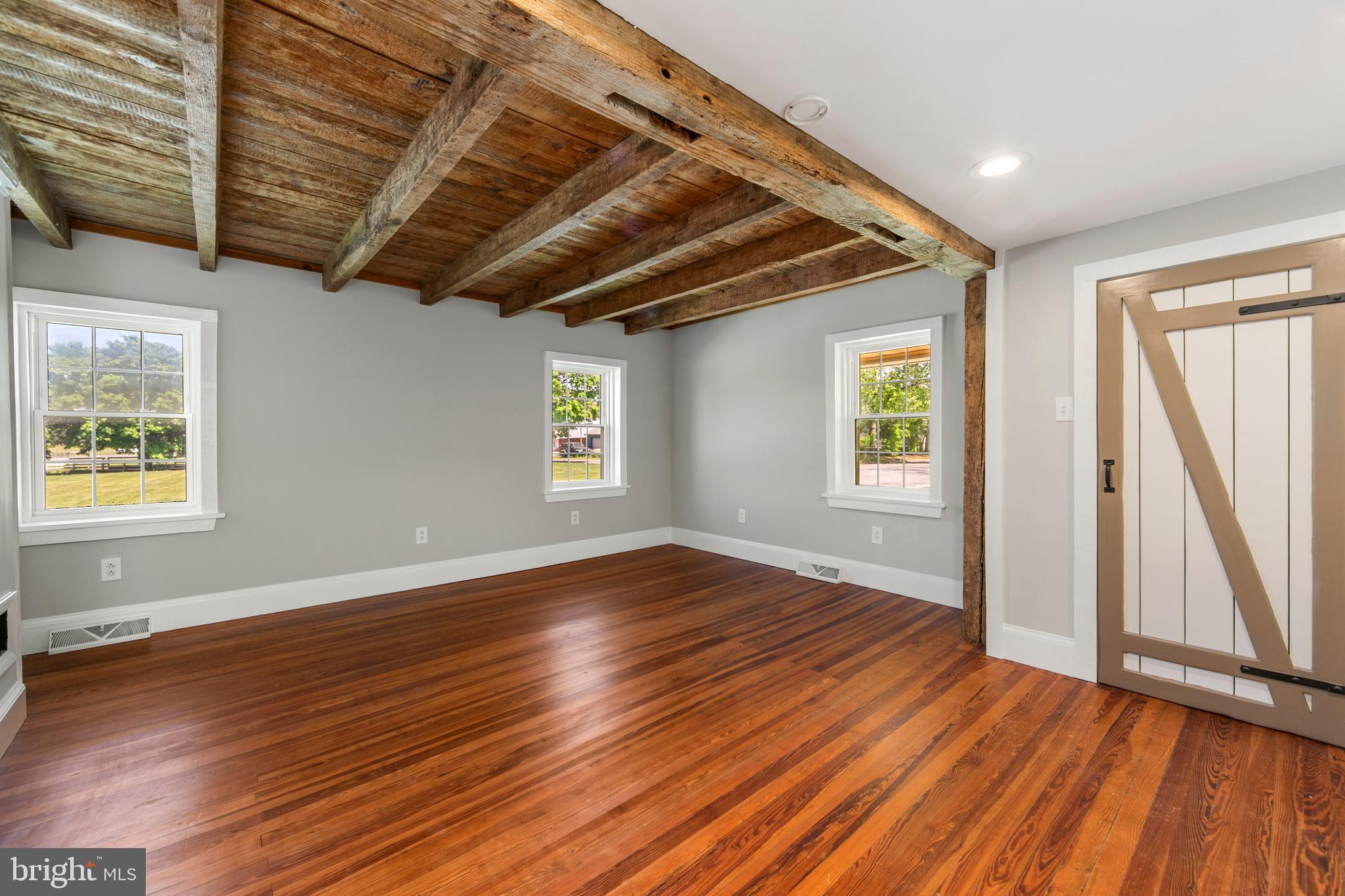 39 Main Street Pilesgrove, NJ 08098 - Photo 30 of 44