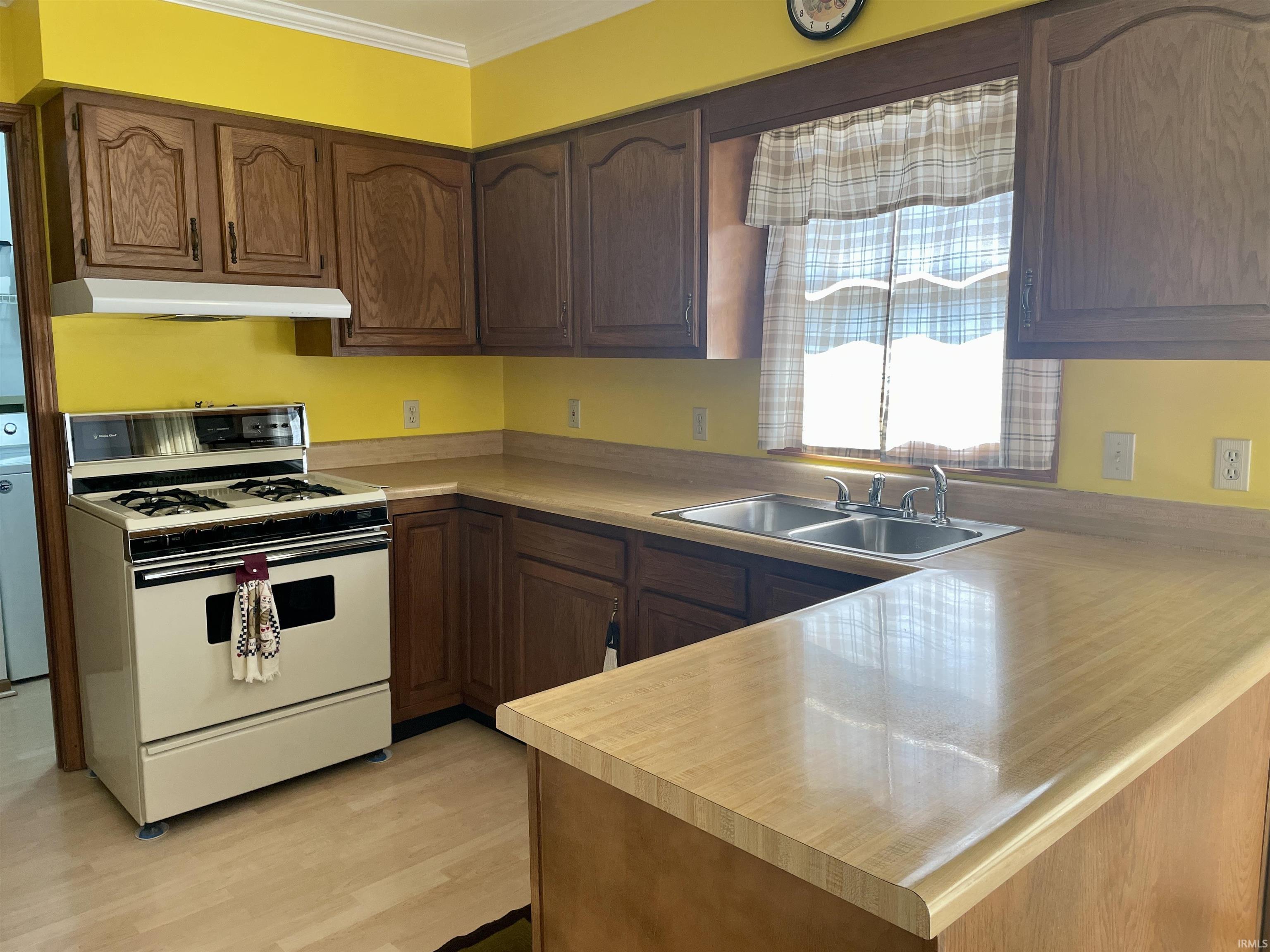 587 East Markle Road Huntington, IN 46750 - Photo 7 of 13