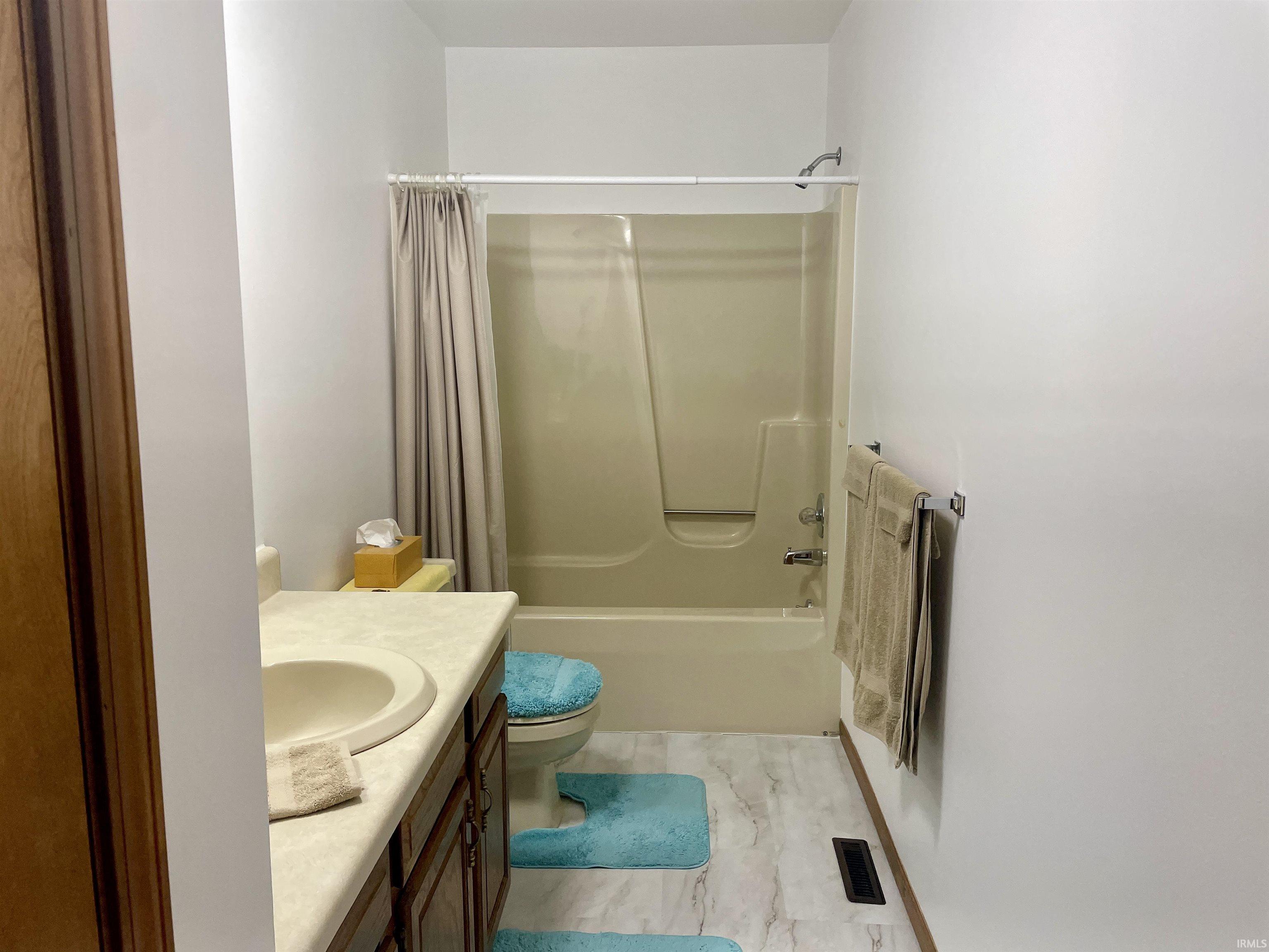 587 East Markle Road Huntington, IN 46750 - Photo 10 of 13