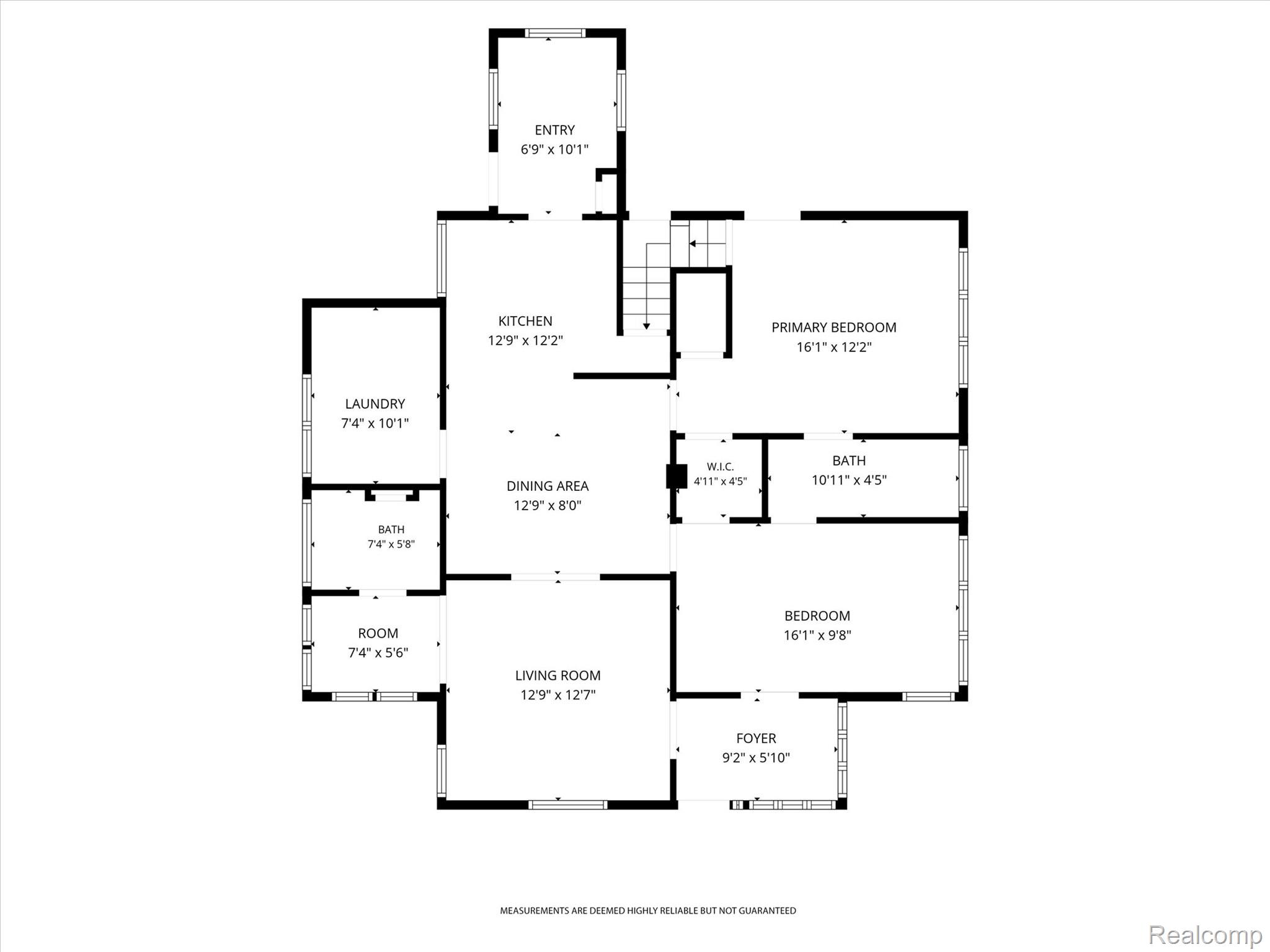 410 South Center Street Howell, MI 48843 - Photo 21 of 47 02-2nd_floor_410_south_center_street_howell_with_dim.jpg