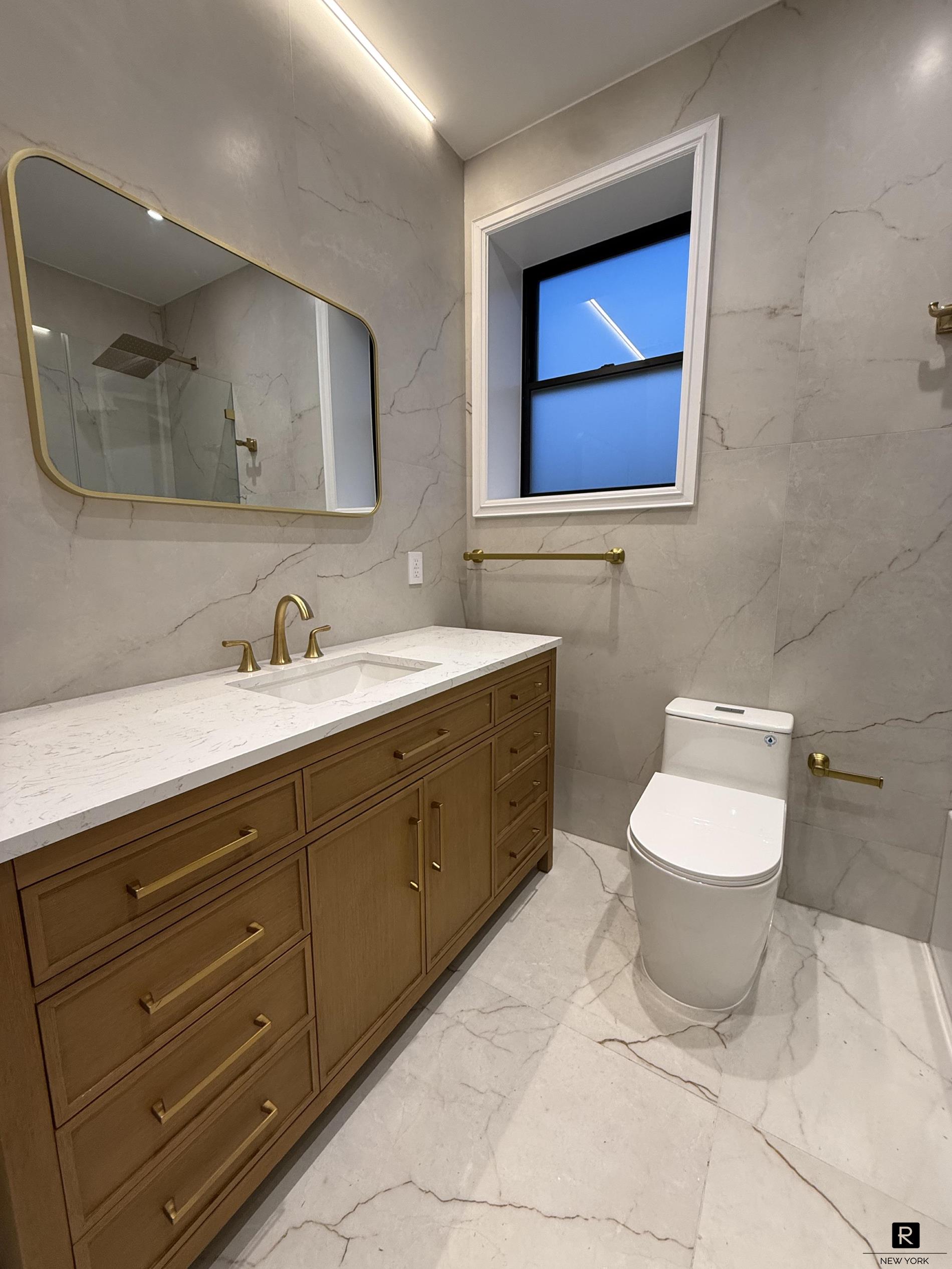 490 Irving Avenue Brooklyn, NY 11237 - Photo 15 of 20