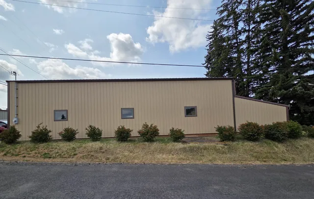 $319,500 | 110 West Connell Street, Unit 104 W CONNELL SHOP, Tekoa, WA 99033