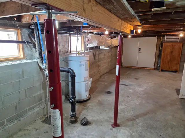 $319,500 | 110 West Connell Street, Unit 104 W CONNELL SHOP, Tekoa, WA 99033