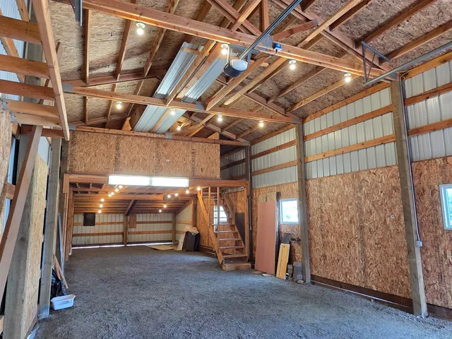 $319,500 | 110 West Connell Street, Unit 104 W CONNELL SHOP, Tekoa, WA 99033