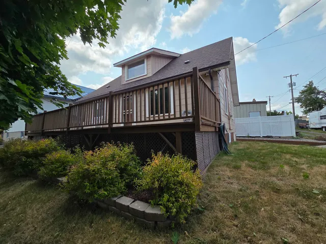 $319,500 | 110 West Connell Street, Unit 104 W CONNELL SHOP, Tekoa, WA 99033