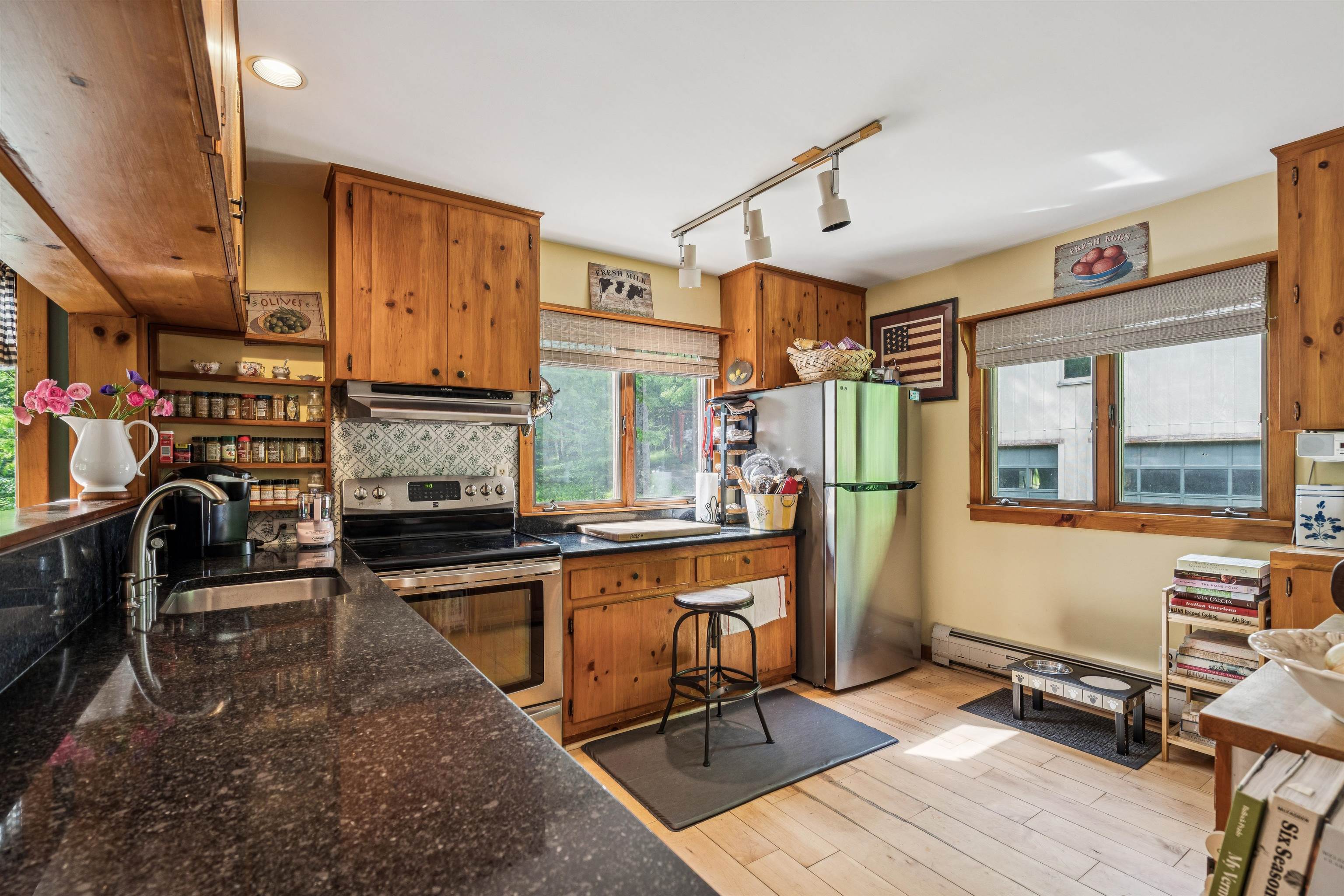 546 East Barnard Road Barnard, VT 05068 - Photo 11 of 29