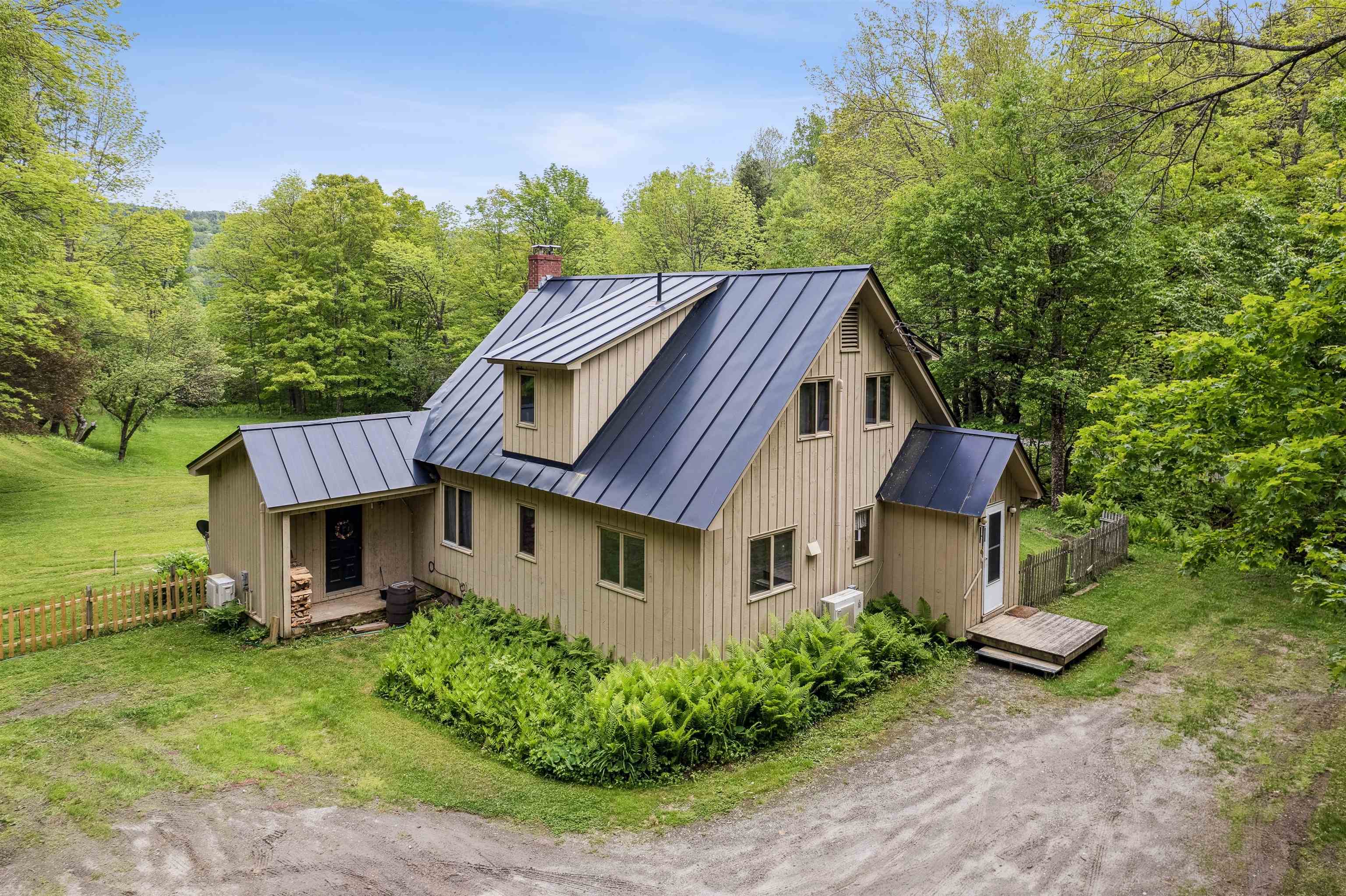 546 East Barnard Road Barnard, VT 05068 - Photo 2 of 29