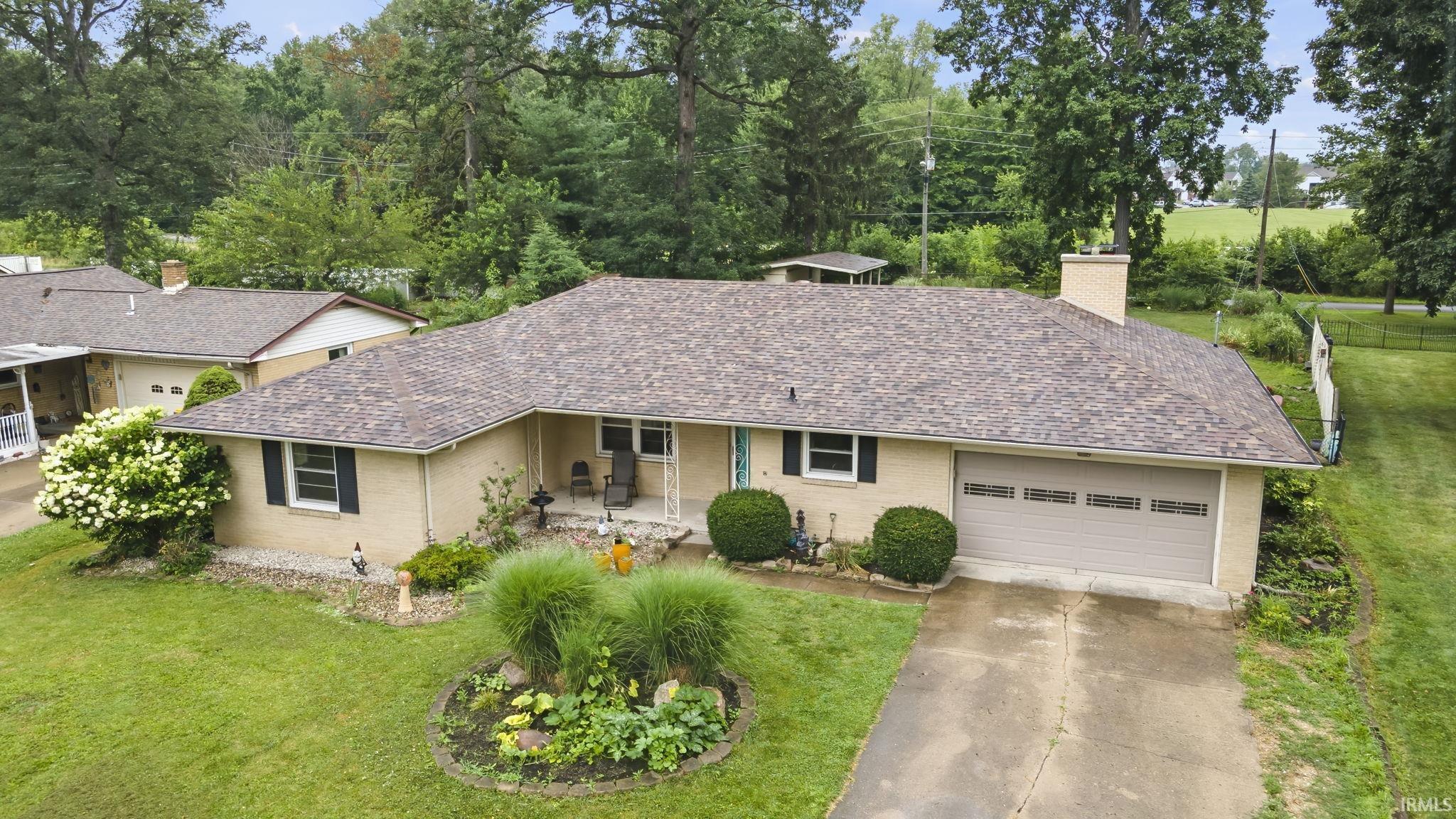 419 Stuart Circle Anderson, IN 46012 - Photo 5 of 36