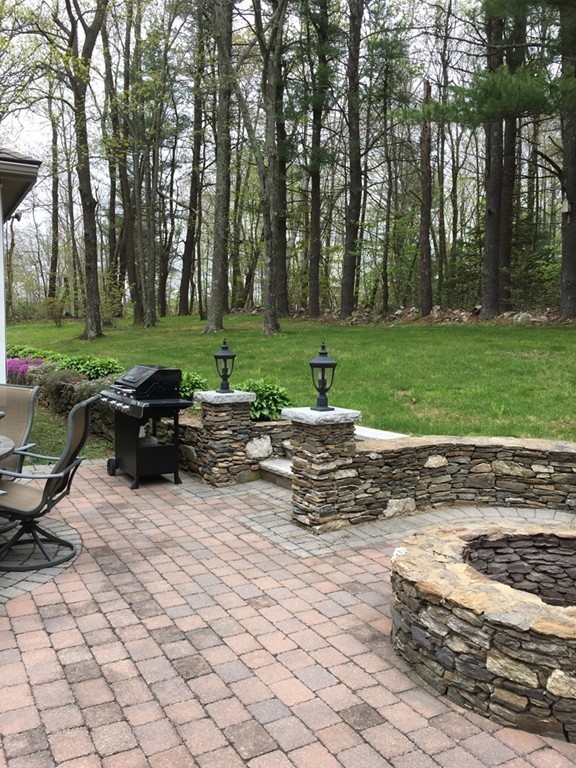 44 Paxton Road Spencer, MA 01562 - Photo 6 of 20 Gallery Image 6