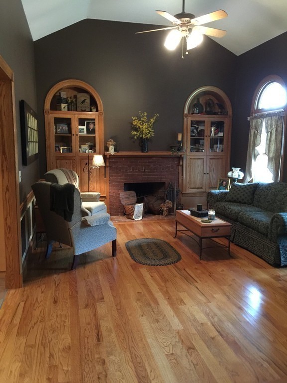44 Paxton Road Spencer, MA 01562 - Photo 7 of 20 Gallery Image 7