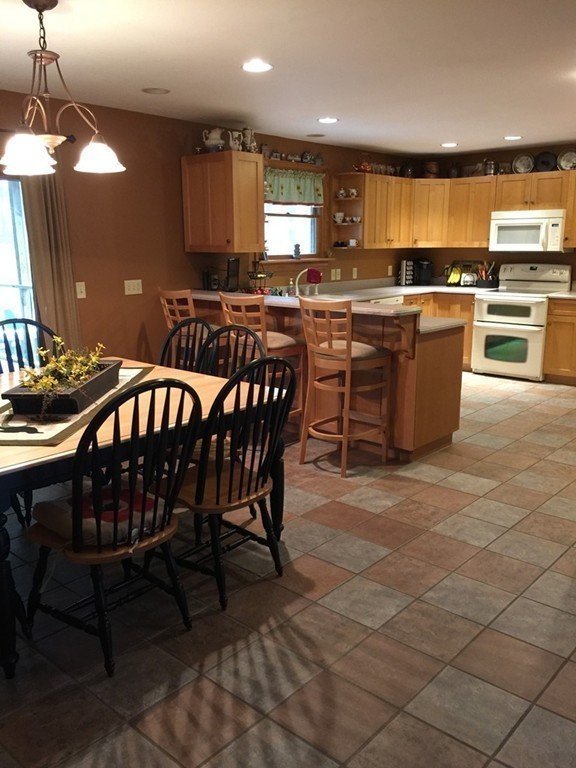 44 Paxton Road Spencer, MA 01562 - Photo 8 of 20 Gallery Image 8