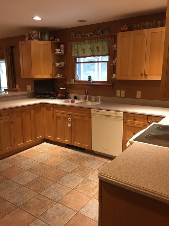 44 Paxton Road Spencer, MA 01562 - Photo 10 of 20 Gallery Image 10