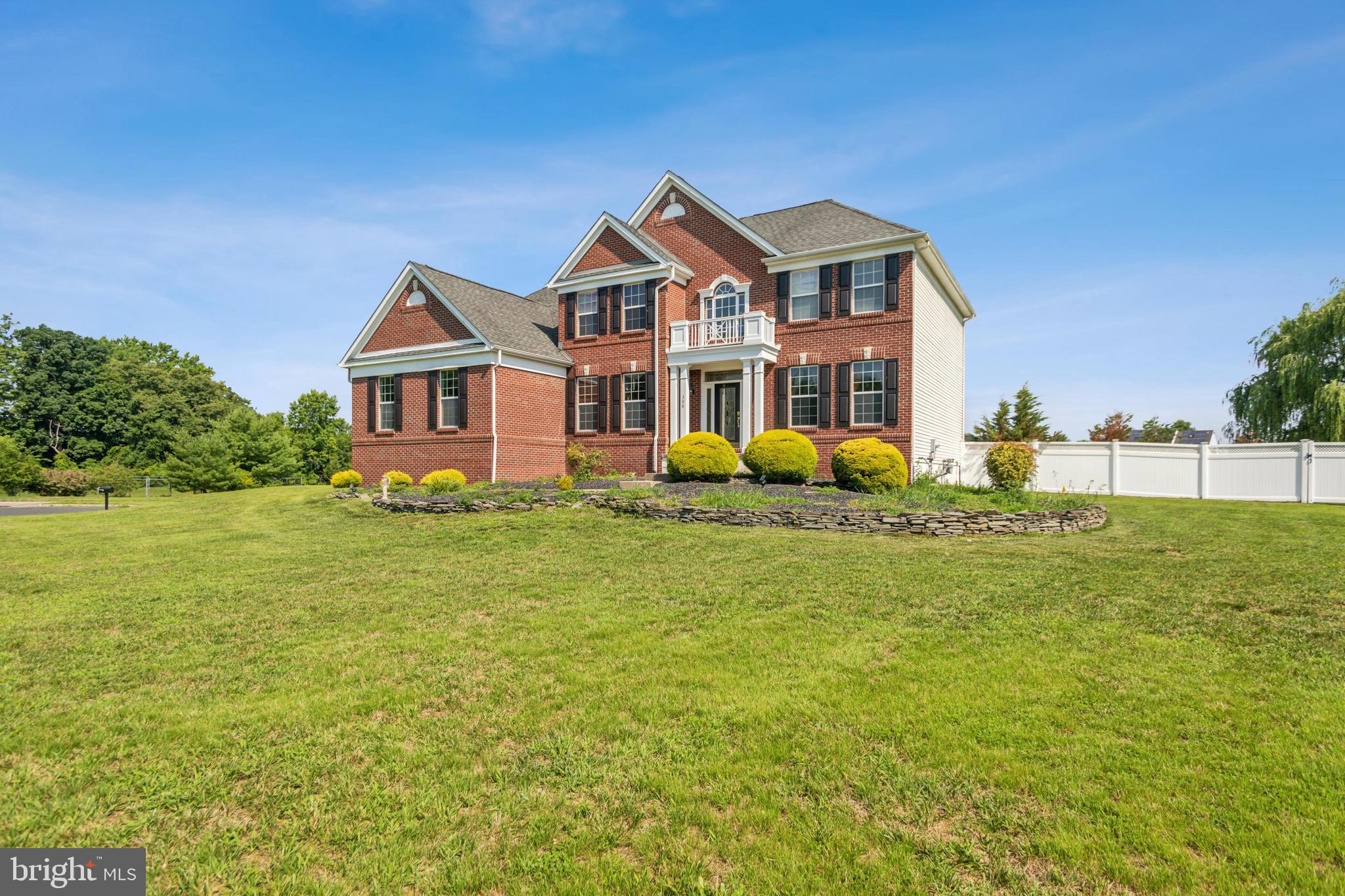 308 Rabbit Court Mullica Hill, NJ 08062 - Photo 2 of 25