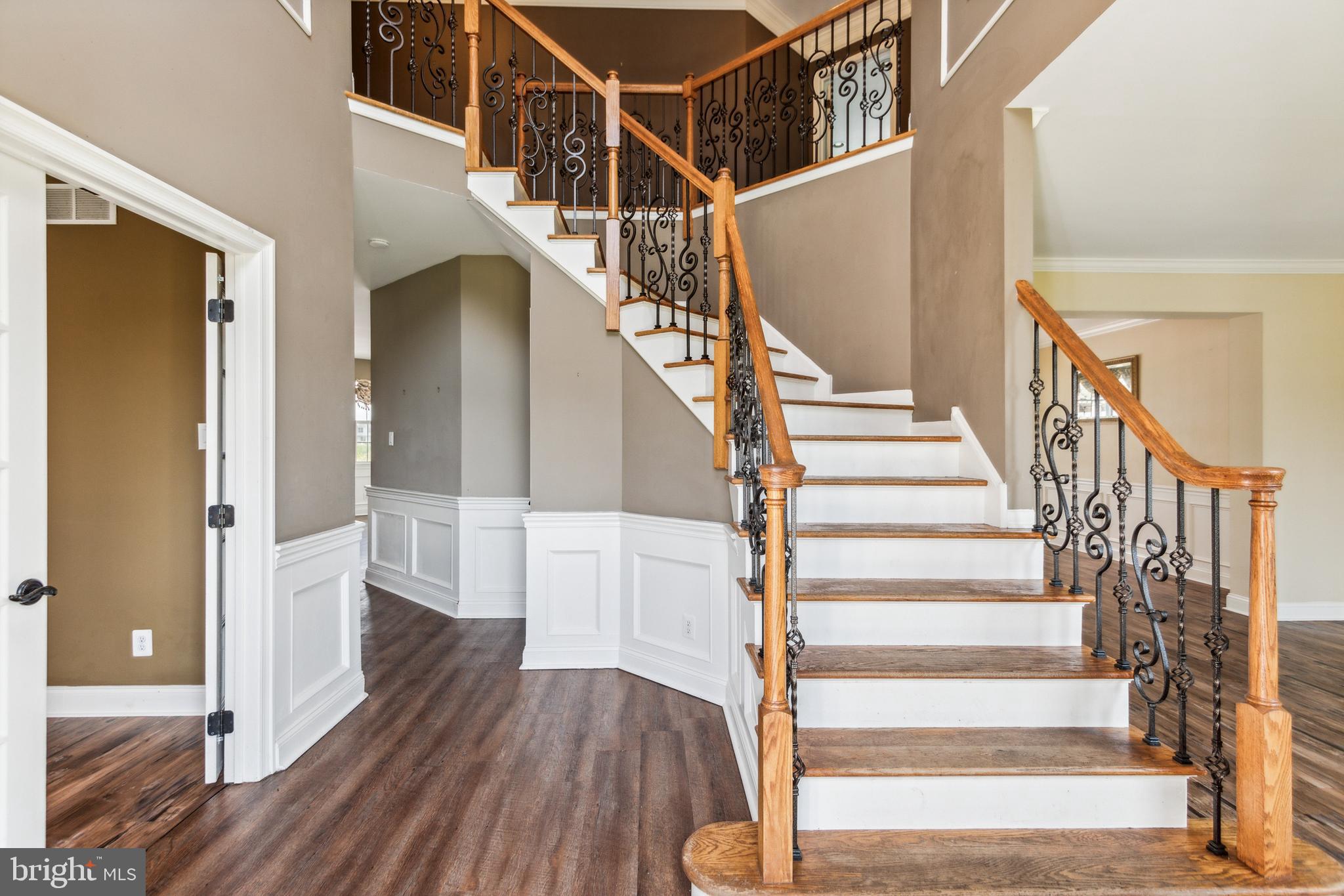 308 Rabbit Court Mullica Hill, NJ 08062 - Photo 3 of 25