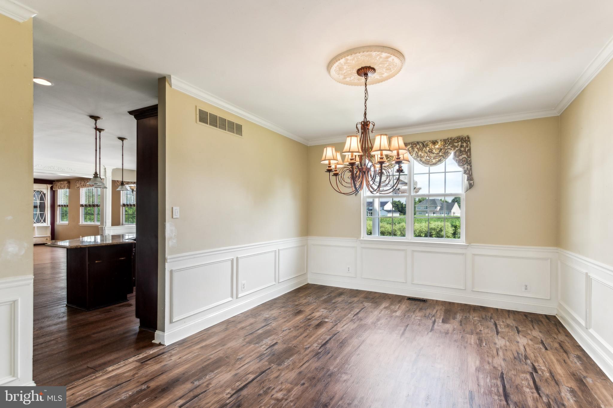 308 Rabbit Court Mullica Hill, NJ 08062 - Photo 6 of 25 Formal Dinning
