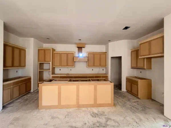 $428,145 | 21457 Blue Fin Drive, Springfield, LA 70462