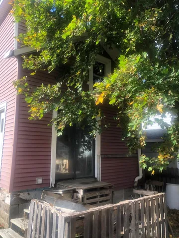 $40,000 | 162 Harrison Street, Manistee, MI 49660