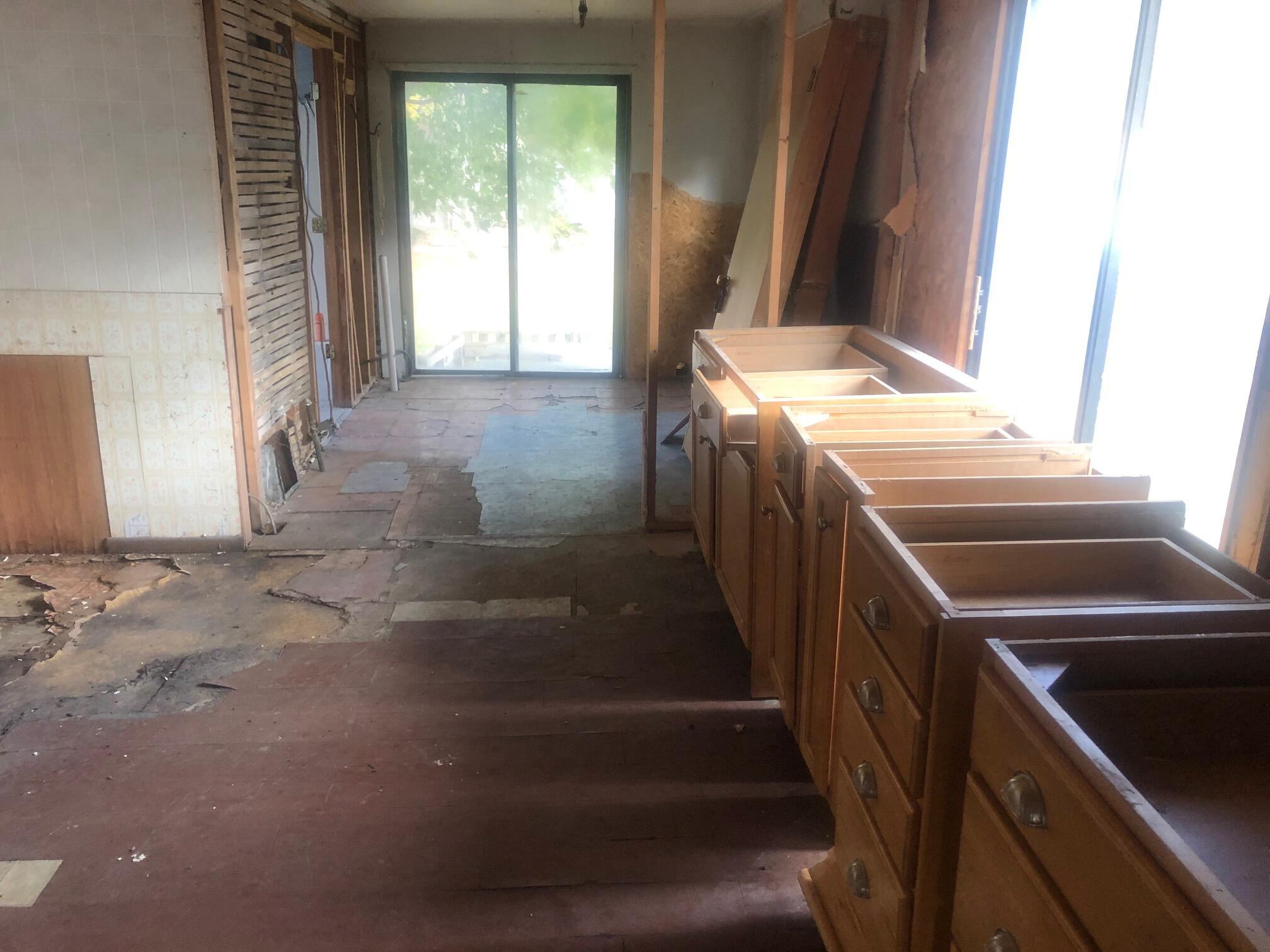 162 Harrison Street Manistee, MI 49660 - Photo 9 of 17 IMG_5624