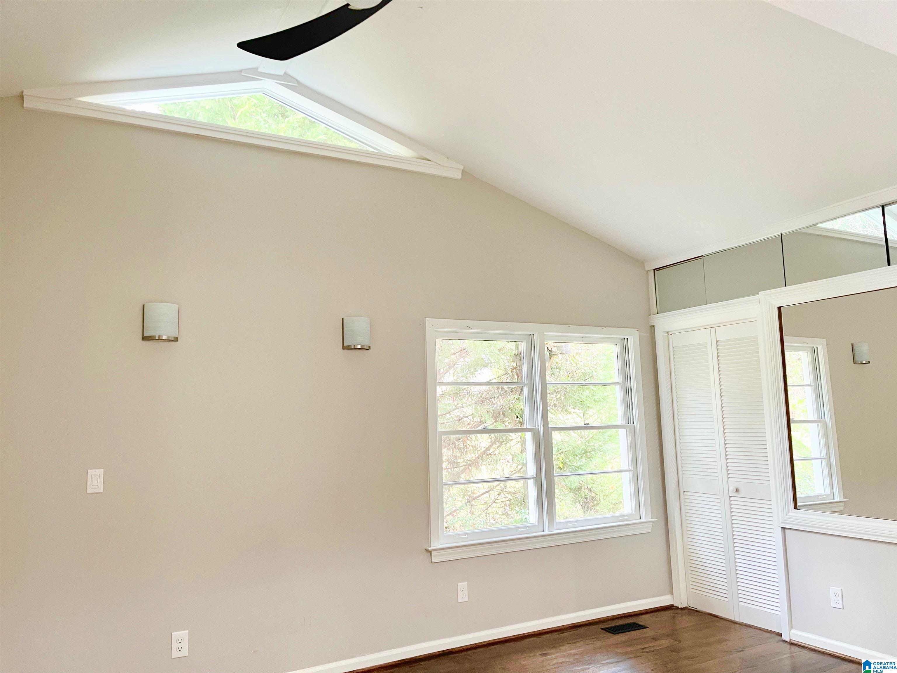 514 Columbiana Road Birmingham, AL 35209 - Photo 12 of 25
