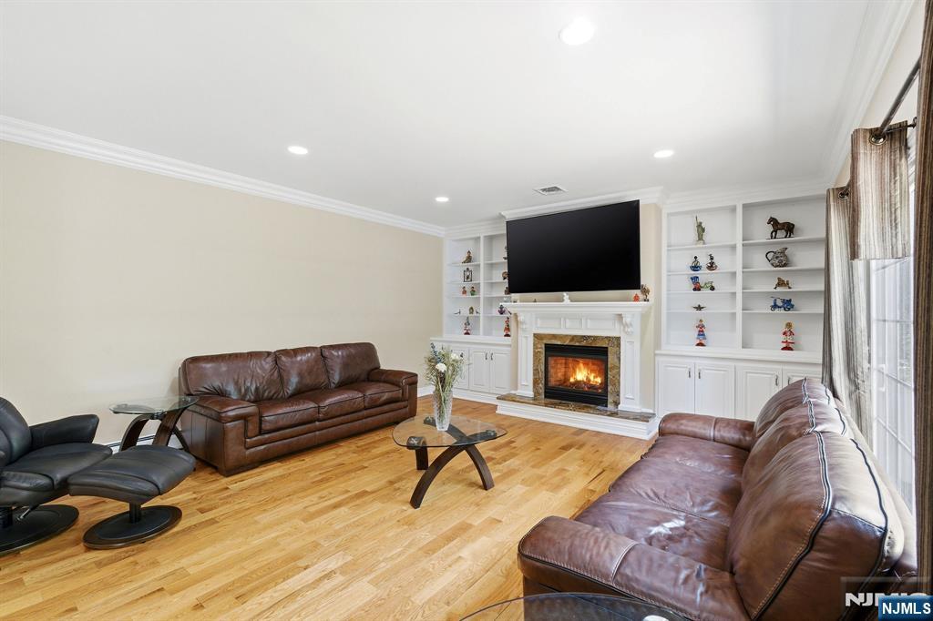 42 Spring Valley Road Montvale, NJ 07645 - Photo 12 of 50