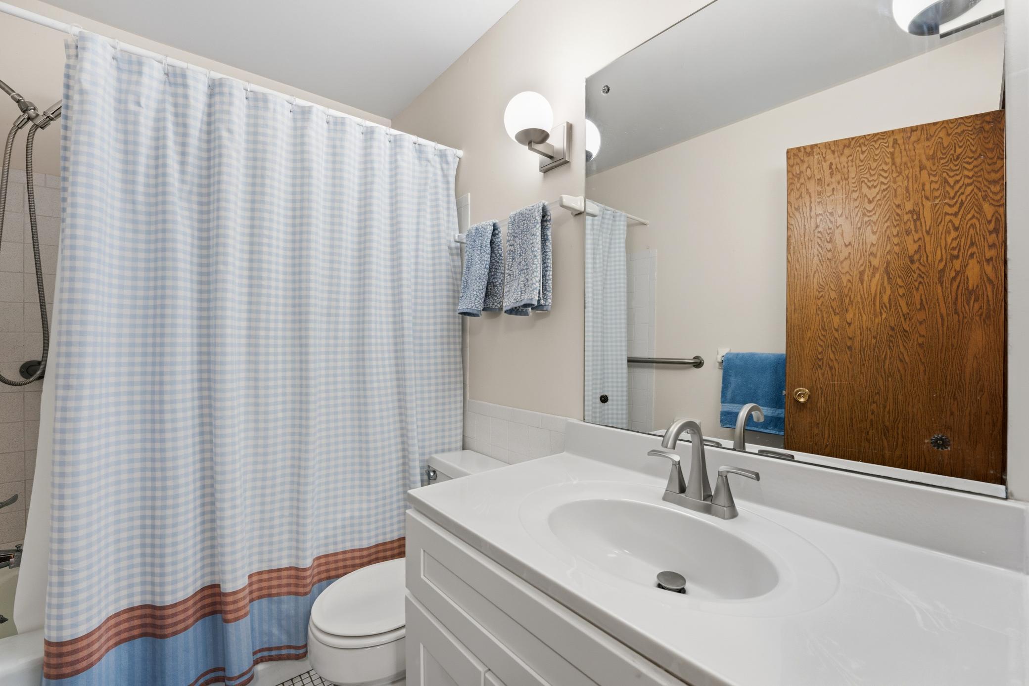 2220 Midland Grove Road, Unit 112 Roseville, MN 55113 - Photo 17 of 25