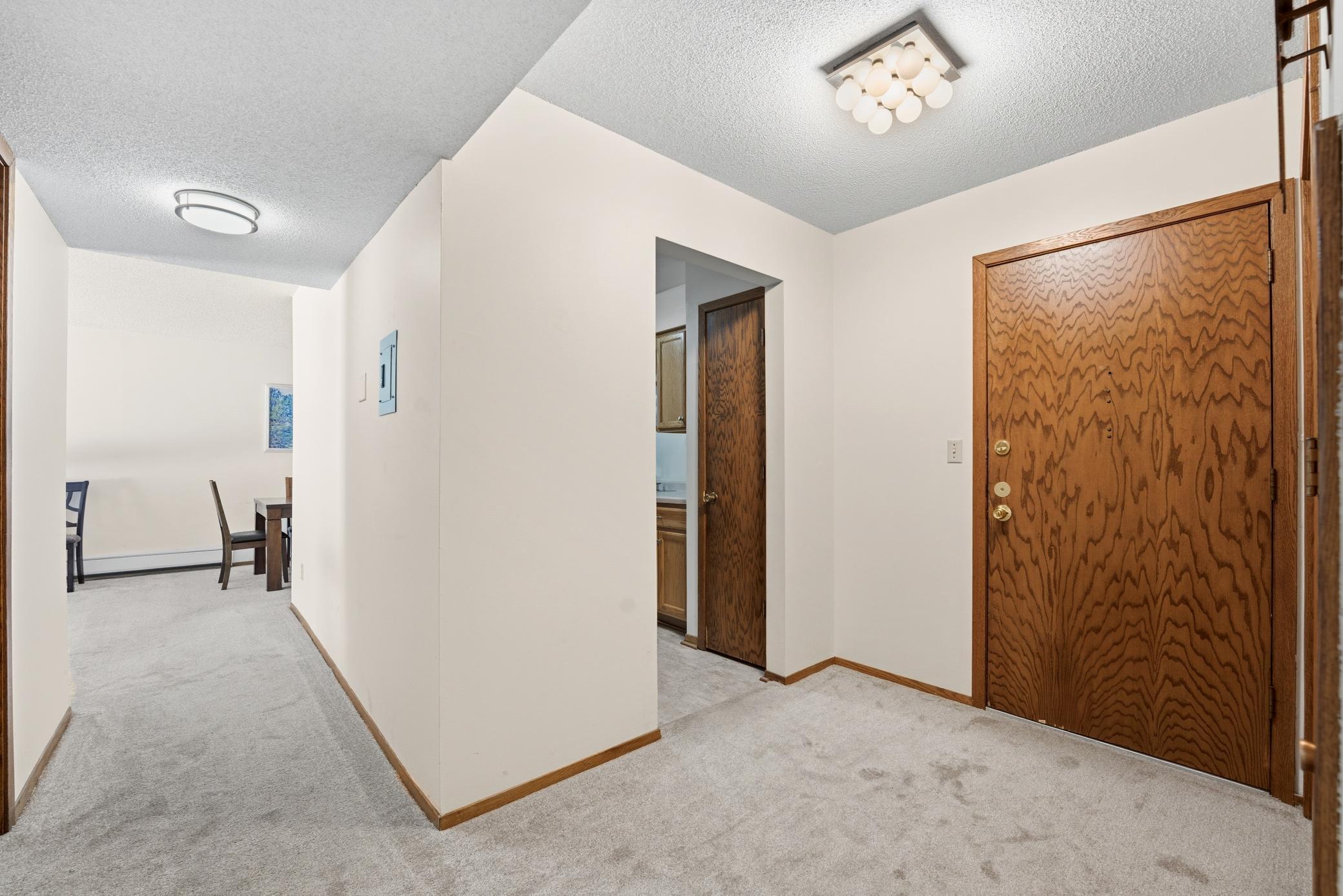 2220 Midland Grove Road, Unit 112 Roseville, MN 55113 - Photo 4 of 25