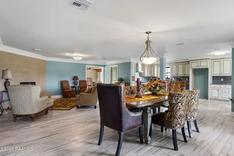 $800,000 | 1024 Decoux Road, St. Martinville, LA 70582