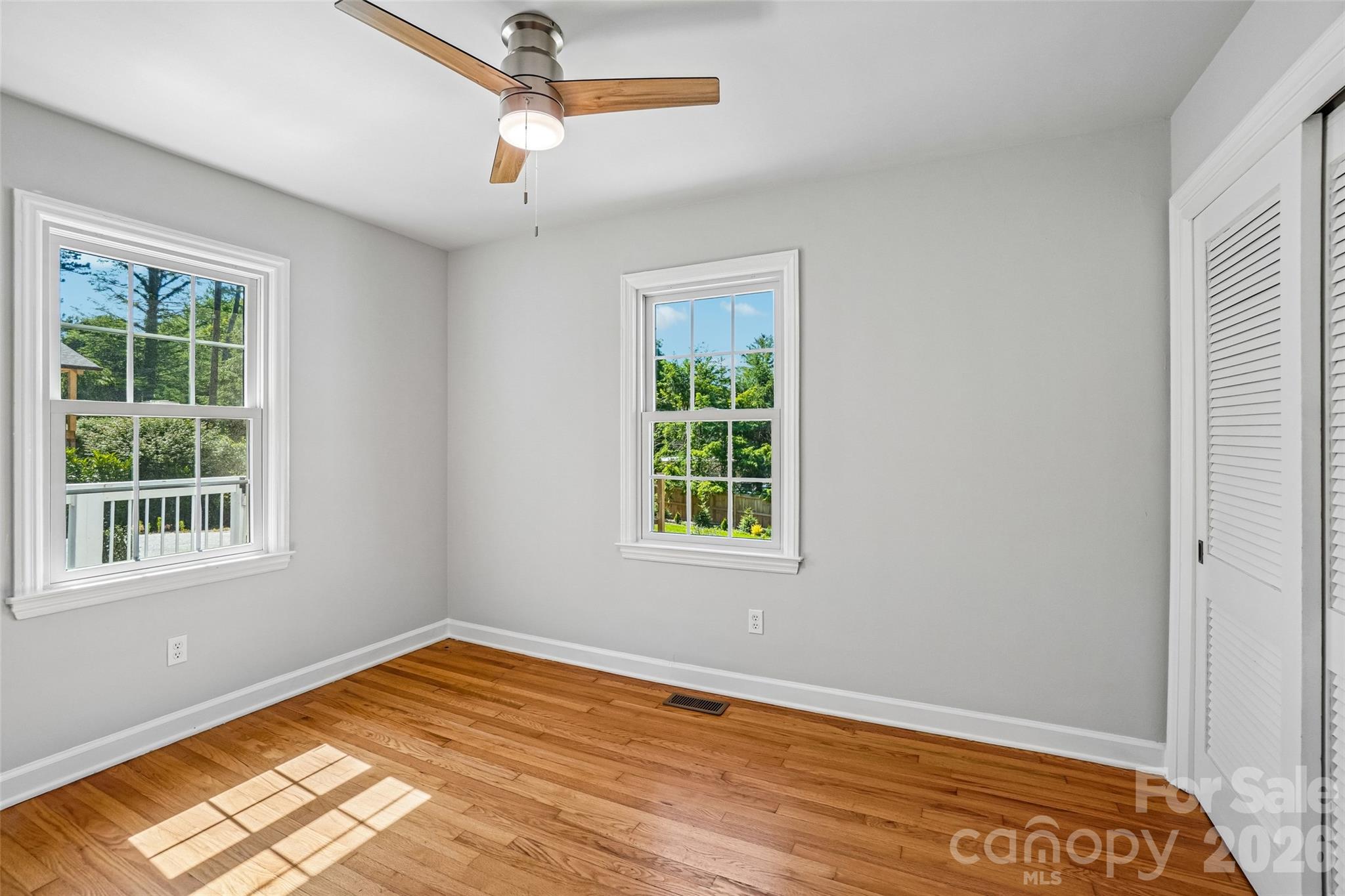 28 Ridgefield Place Asheville, NC 28803 - Photo 16 of 48