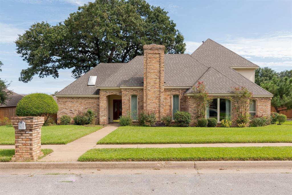 704 Shady Lane, Bedford, TX 76021 Compass