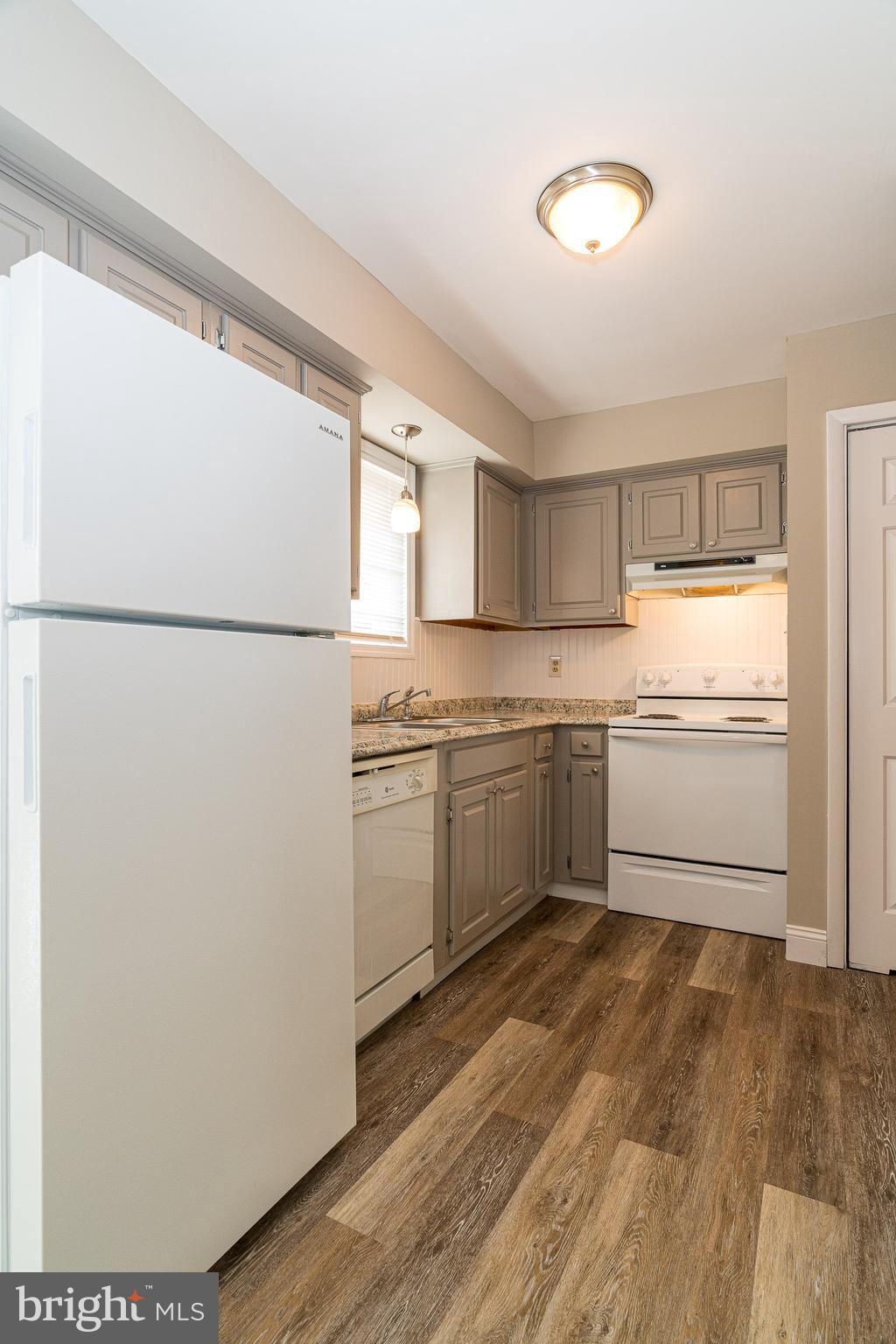 19 Winding Way Lititz, PA 17543 - Photo 8 of 28