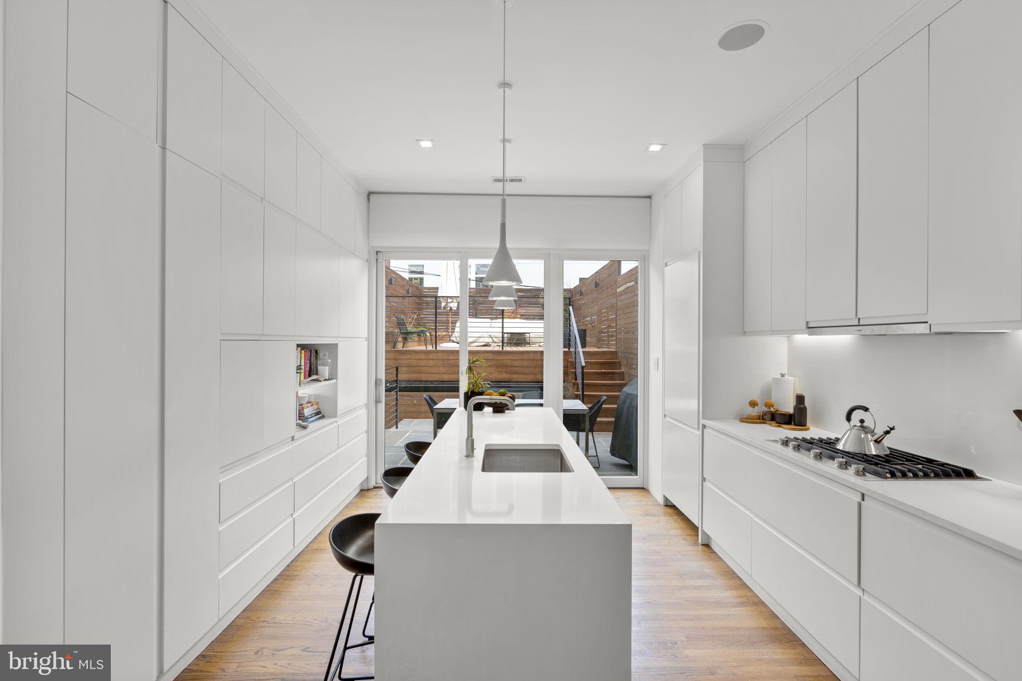 2727 Ontario Road Northwest Washington, DC 20009 - Photo 20 of 55