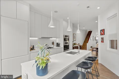 $1,750,000 | 2727 Ontario Road Northwest, Washington, DC 20009