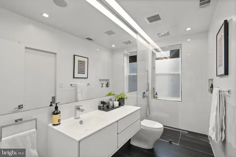 $1,750,000 | 2727 Ontario Road Northwest, Washington, DC 20009