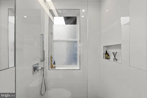 $1,750,000 | 2727 Ontario Road Northwest, Washington, DC 20009