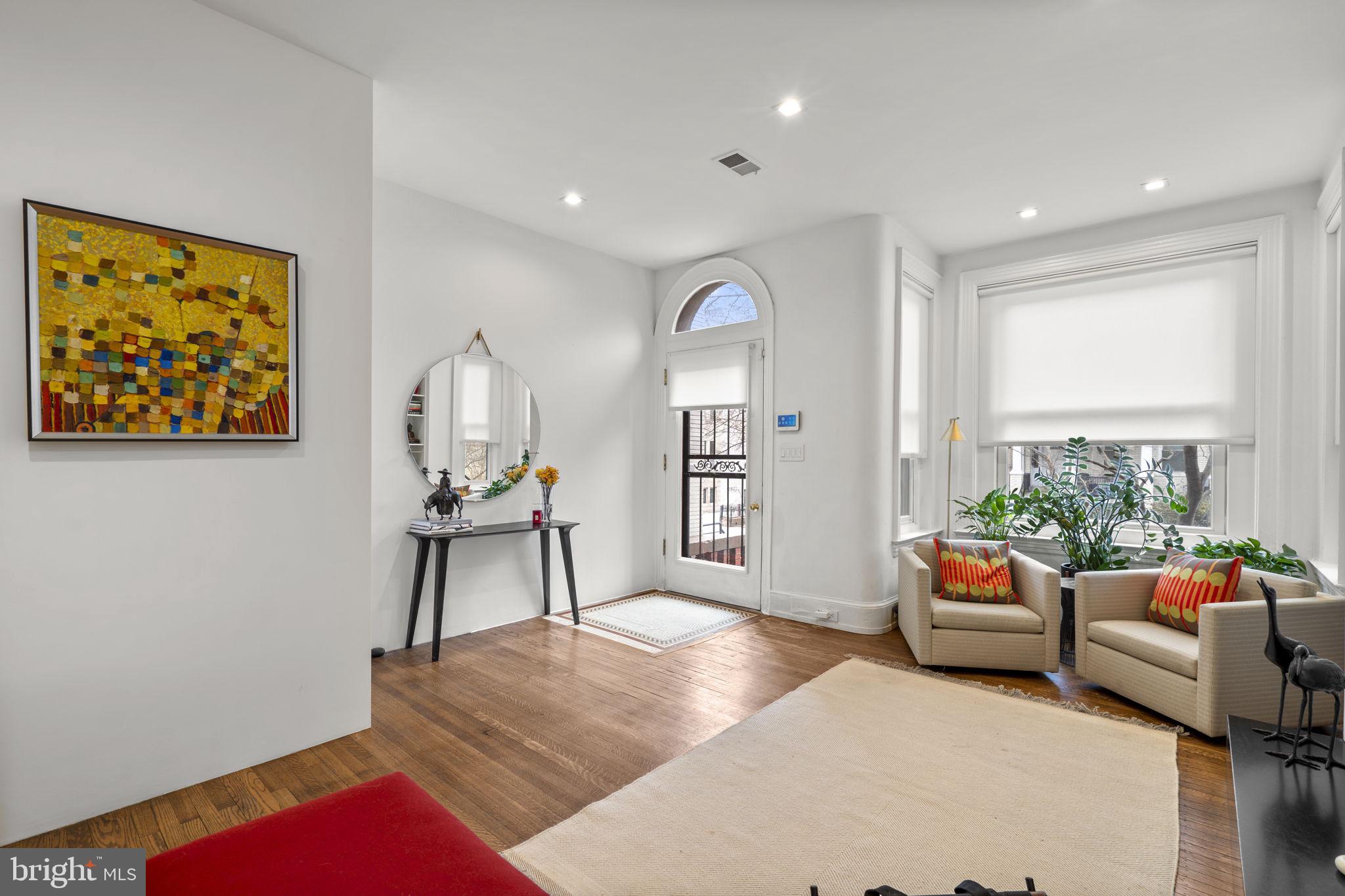 2727 Ontario Road Northwest Washington, DC 20009 - Photo 6 of 55