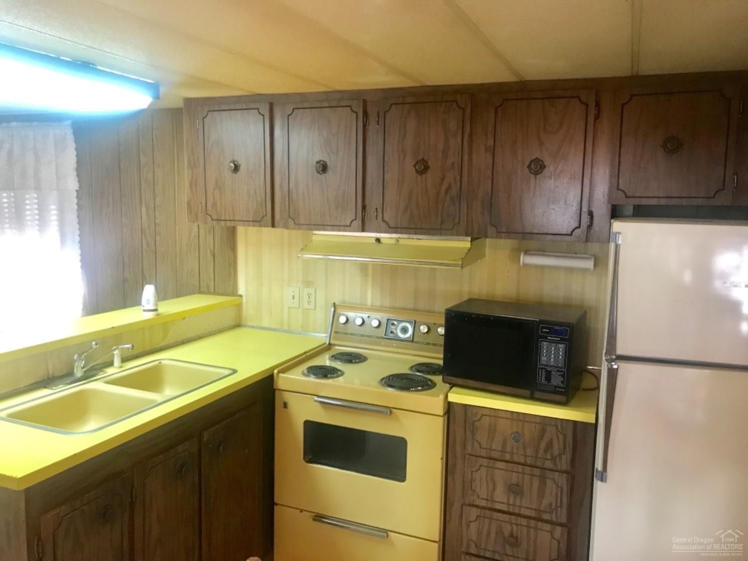 15807 Burgess Road La Pine, OR 97739 - Photo 7 of 13 Additional Photo