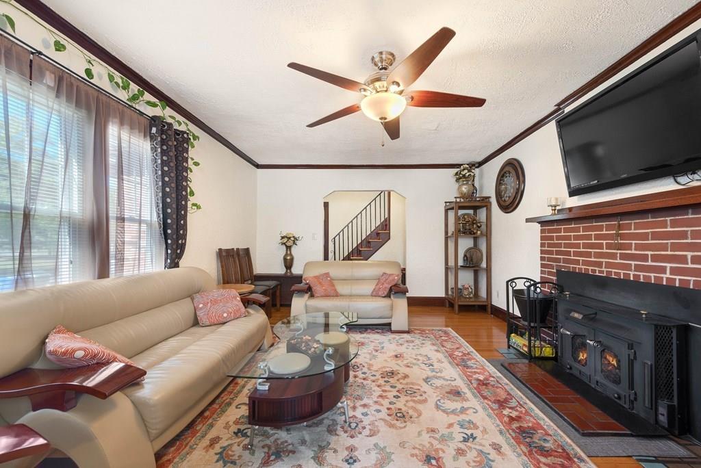 3 Silver Street Springfield, MA 01107 - Photo 11 of 20 a living room with furniture and a flat screen tv