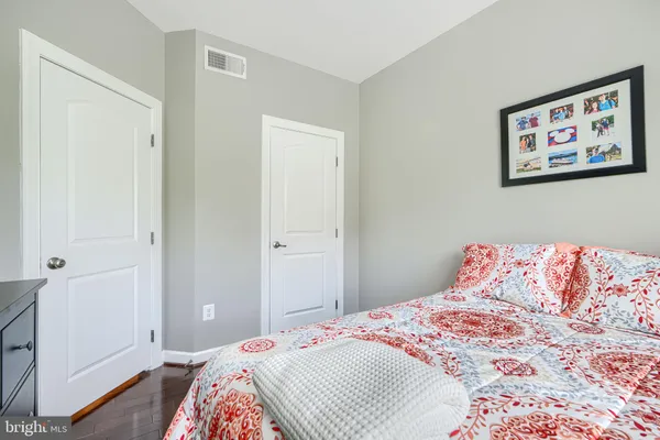$3,600 | 432 Grand Street, Gaithersburg, MD 20878