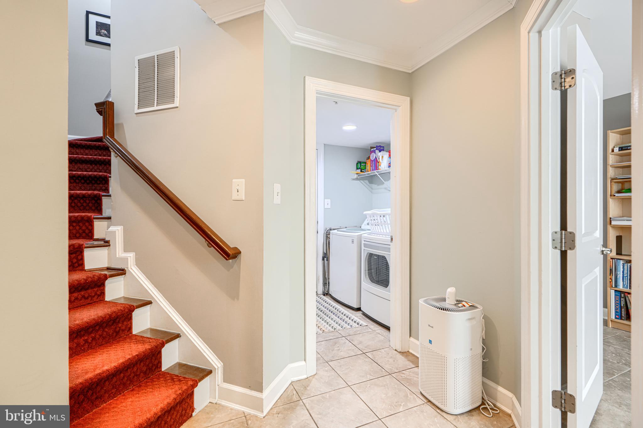 432 Grand Street Gaithersburg, MD 20878 - Photo 3 of 48 a view of entryway and hall